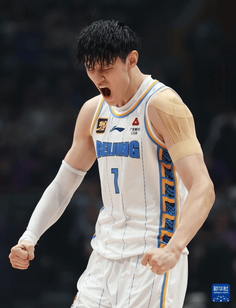 北京首钢发布备战花絮,今夜更衣室发声,CBA季后赛任务艰巨,资深球员宣示担当的简单介绍 北京首钢发布备战花絮,今夜更衣室发声,CBA季后赛任务艰巨,资深球员宣示担当的简单介绍