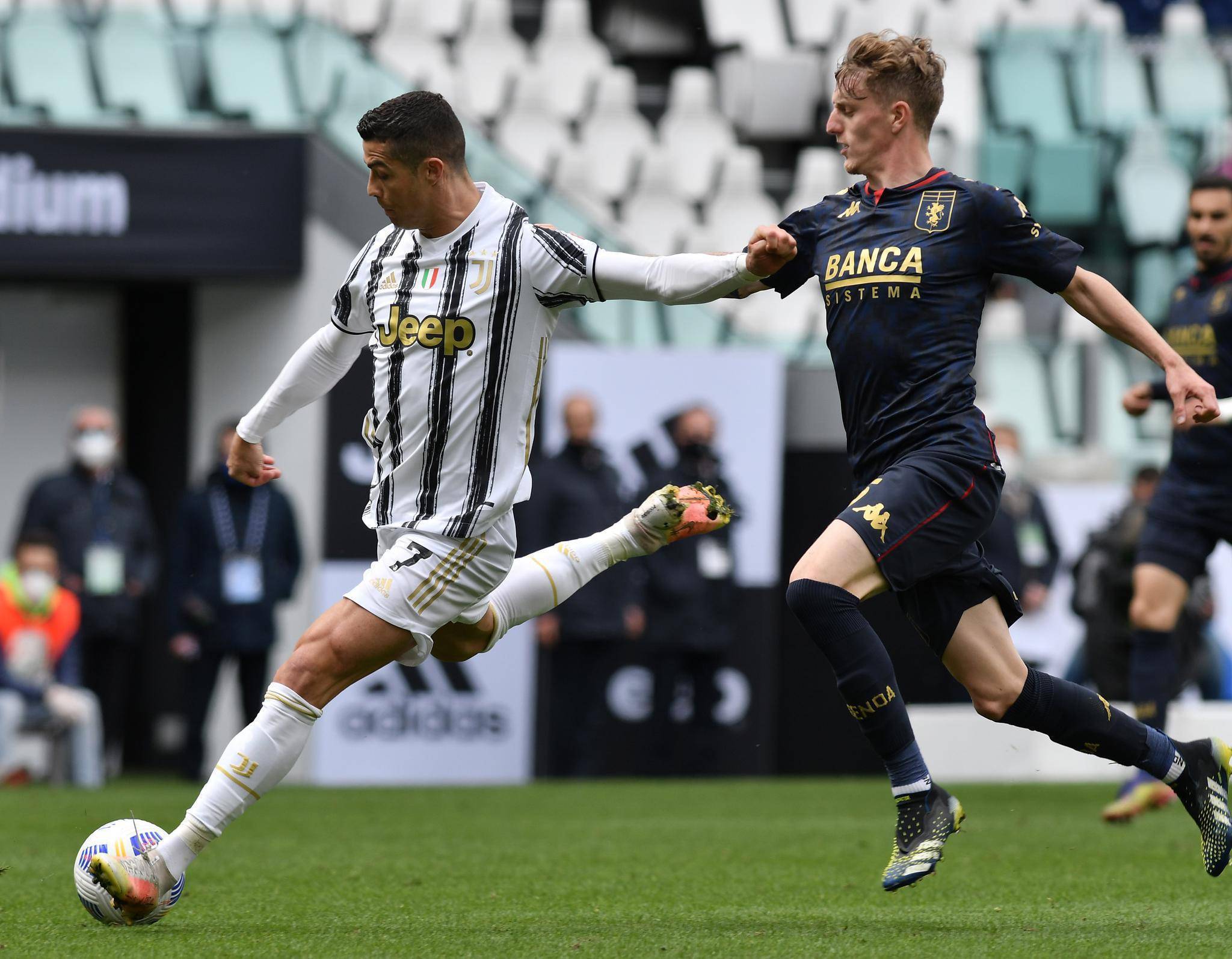 乐鱼 -关于关键时刻突围战来临，波尔图围绕欧篮联完成体检，球迷炸锅，细节决定成败的信息