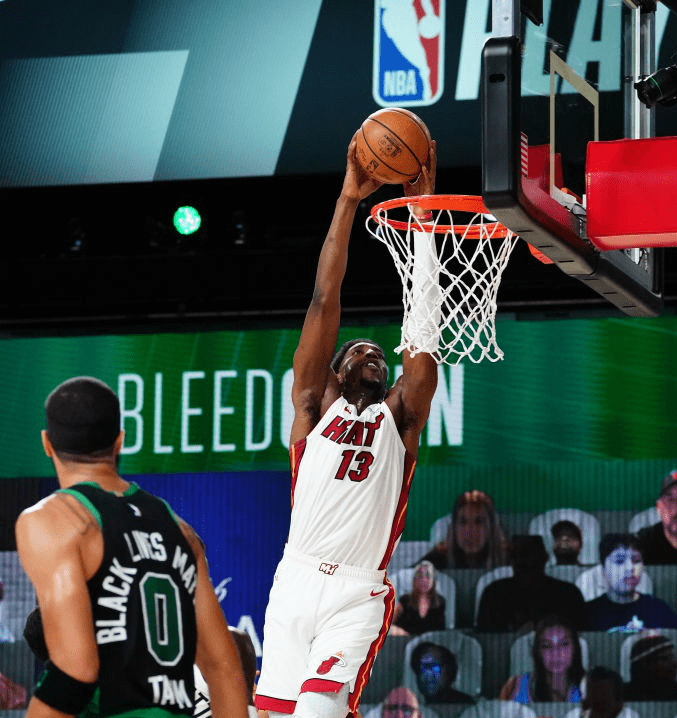 乐鱼体育 - 夏洛特黄蜂队最强阵容 