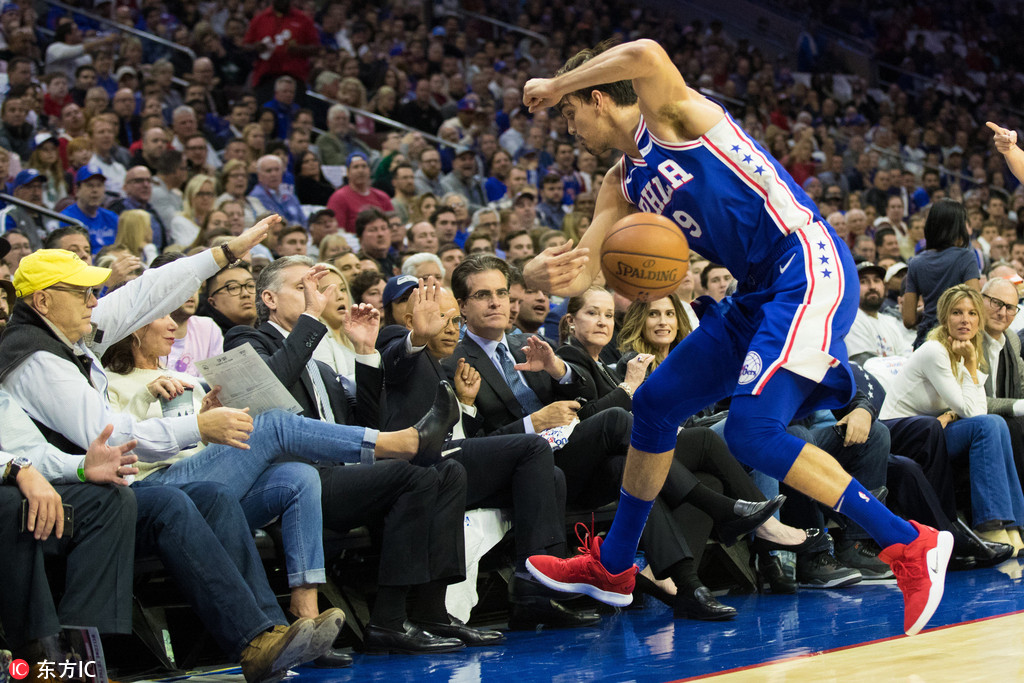 包含广厦男篮训练开放日，冲刺阶段强势反弹引欢呼，欧超杯在即，纪律约束更严格的词条