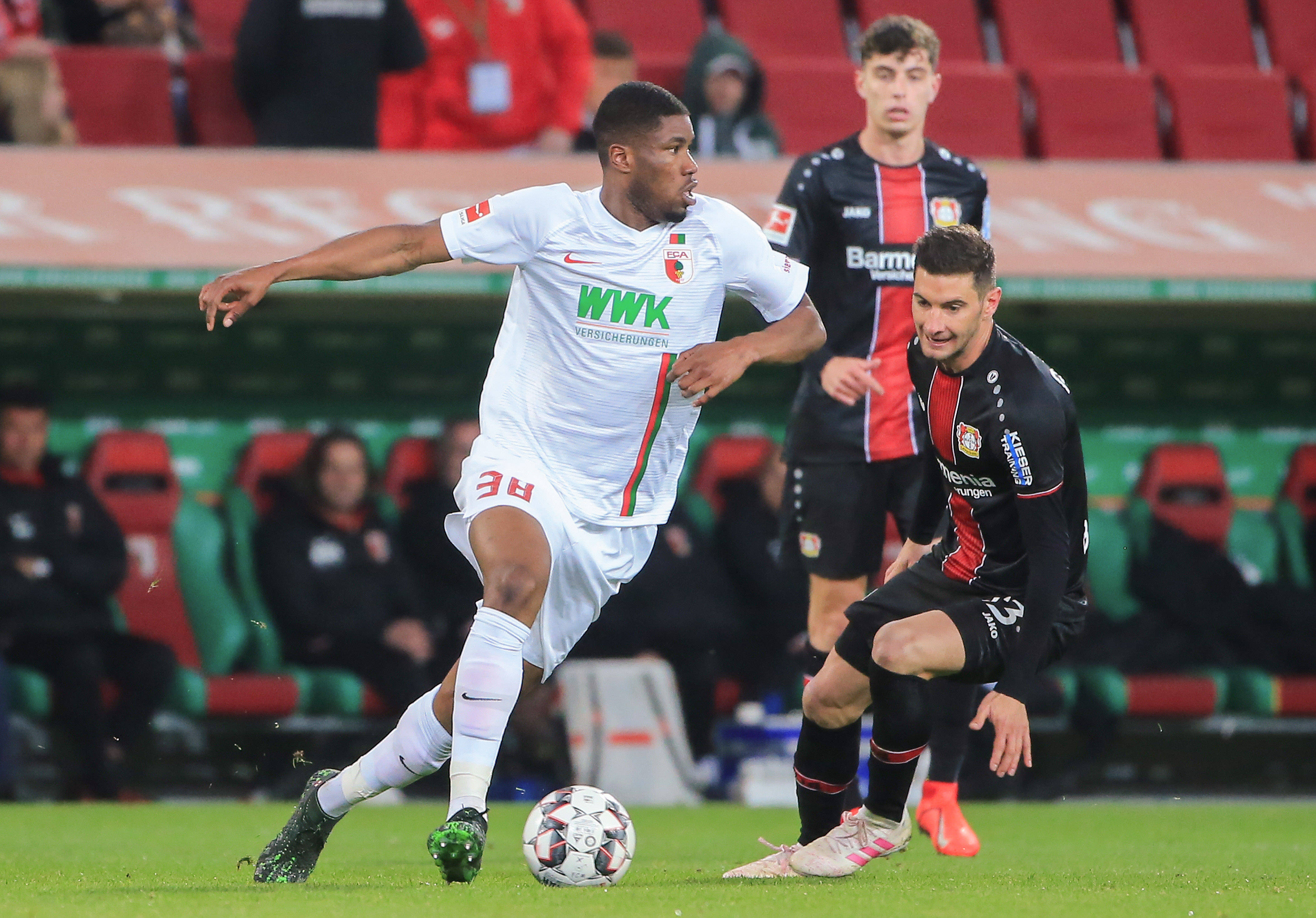 乐鱼娱乐 -勒沃库森被裸奔者袭击